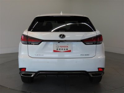 LEXUS RX - 8