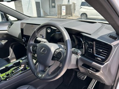 2023 Lexus NX — миниатюра 19