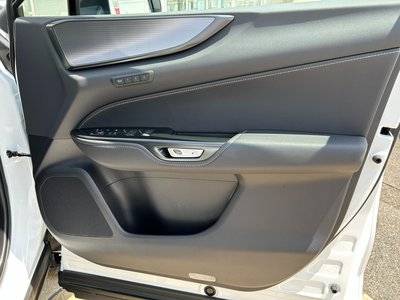 2023 Lexus NX — миниатюра 15