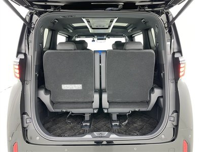 2024 Toyota ALPHARD — миниатюра 32