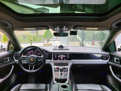 PORSCHE PANAMERA - 6