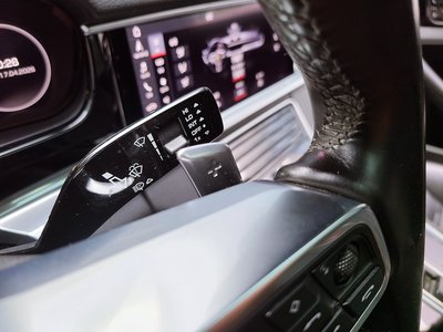 PORSCHE PANAMERA - 8