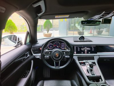 PORSCHE PANAMERA - 7