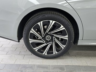 MERCEDES-BENZ E-CLASS - 6