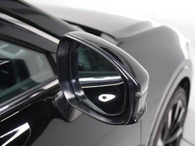 TOYOTA CROWN CROSSOVER - 10