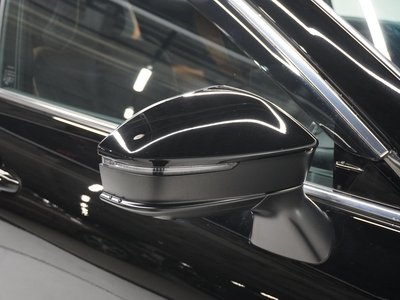 TOYOTA CROWN CROSSOVER - 9