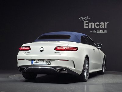 MERCEDES-BENZ E-CLASS - 3