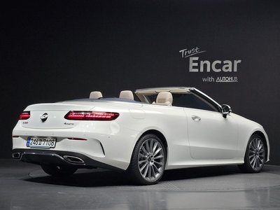 MERCEDES-BENZ E-CLASS - 4