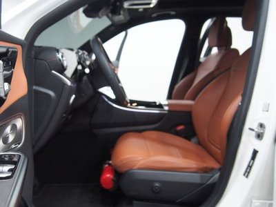 MERCEDES-BENZ GLC - 10
