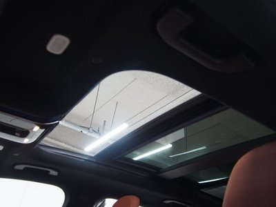 MERCEDES-BENZ GLC - 9