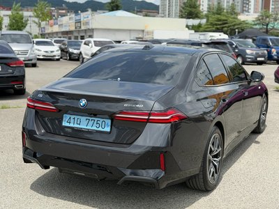 2024 BMW I5 photo 4