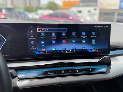 2024 BMW I5 thumbnail 14