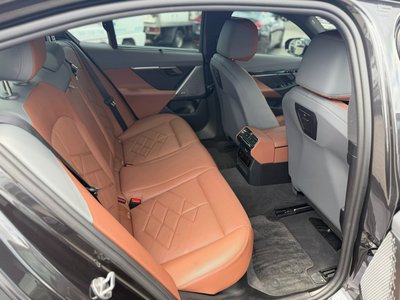 2024 BMW I5 photo 6