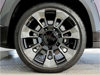 2025 BMW XM 照片 9