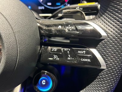 صورة 8 لـ 2025 Mercedes-BENZ GLC AMG