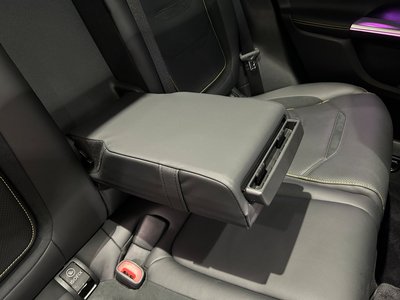 2025 Mercedes-BENZ GLC AMG 缩略图 23