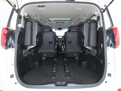 صورة مصغرة 17 لـ 2023 Toyota ALPHARD