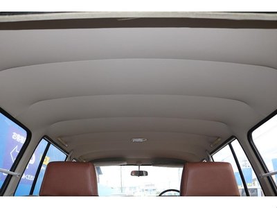 TOYOTA LAND CRUISER 60 - 10