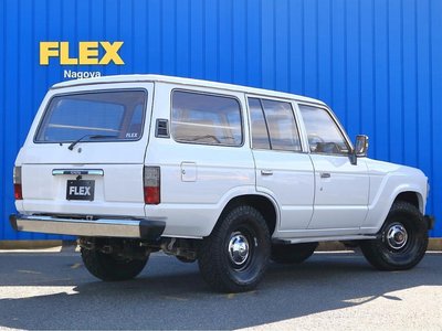 TOYOTA LAND CRUISER 60 - 5