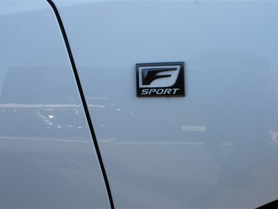 صورة مصغرة 13 لـ 2021 Lexus ES