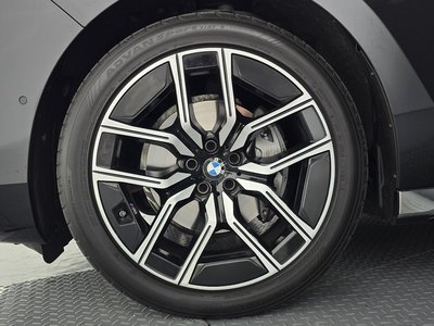 2025 BMW 7 SERIES photo 6