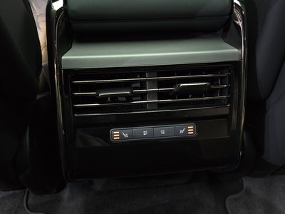 2024 LAND Rover RANGE ROVER SPORT thumbnail 17