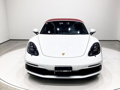 PORSCHE 718 BOXSTER - 8