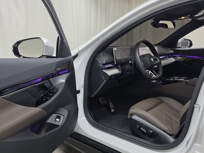 2025 BMW 5 SERIES — миниатюра 13