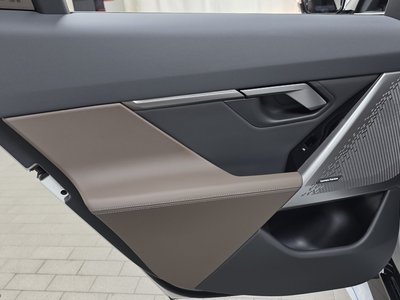 2025 BMW 5 SERIES — миниатюра 15
