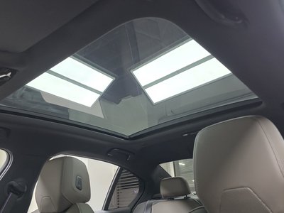 2025 BMW 5 SERIES — миниатюра 24