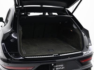 BENTLEY BENTAYGA - 7