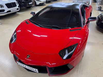 LAMBORGHINI AVENTADOR - 6