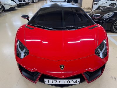 LAMBORGHINI AVENTADOR - 3
