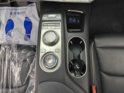صورة مصغرة 14 لـ 2022 Genesis ELECTRIFIED GV70