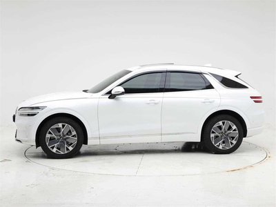 صورة 2 لـ 2022 Genesis ELECTRIFIED GV70