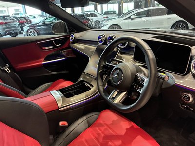 2025 Mercedes-BENZ C-CLASS AMG 缩略图 13