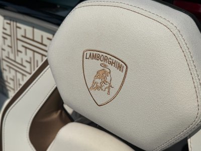 صورة مصغرة 16 لـ 2021 Lamborghini AVENTADOR