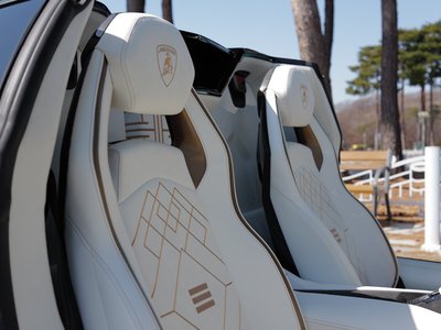 LAMBORGHINI AVENTADOR - 9