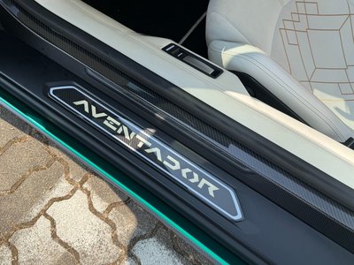 صورة مصغرة 17 لـ 2021 Lamborghini AVENTADOR