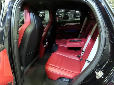PORSCHE CAYENNE - 4