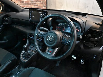 2023 Toyota GR YARIS 缩略图 11