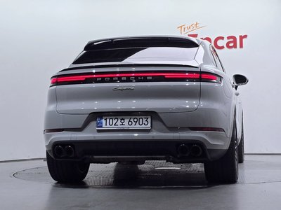 PORSCHE CAYENNE - 4