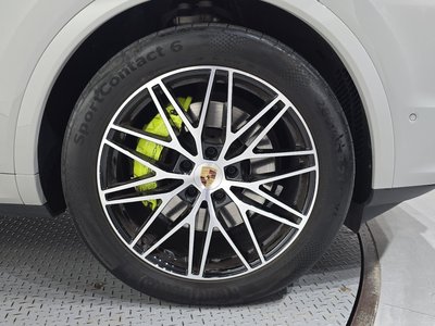 PORSCHE CAYENNE - 8