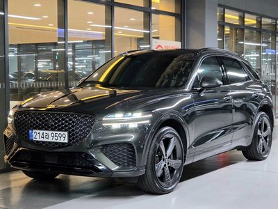 صورة 1 لـ 2023 Genesis GV70