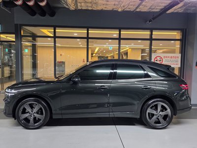 صورة 2 لـ 2023 Genesis GV70