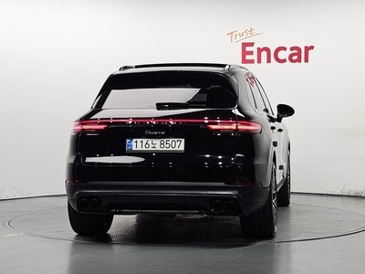PORSCHE CAYENNE - 3
