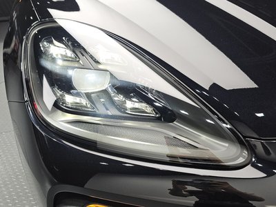 PORSCHE CAYENNE - 9