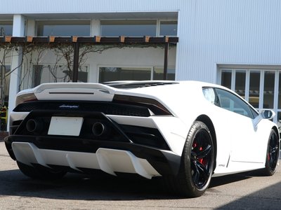 LAMBORGHINI HURACAN - 4
