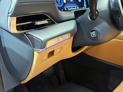 2023 Genesis GV80 thumbnail 17
