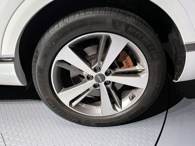GENESIS GV80 - 6